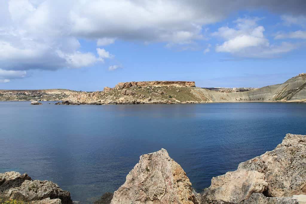 Gnejna Bay