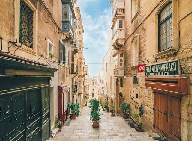 Valletta Narrow Street Restaurants